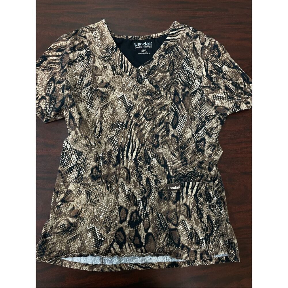Landau Snake Skin Print V-Neck Scrub Top Size Small